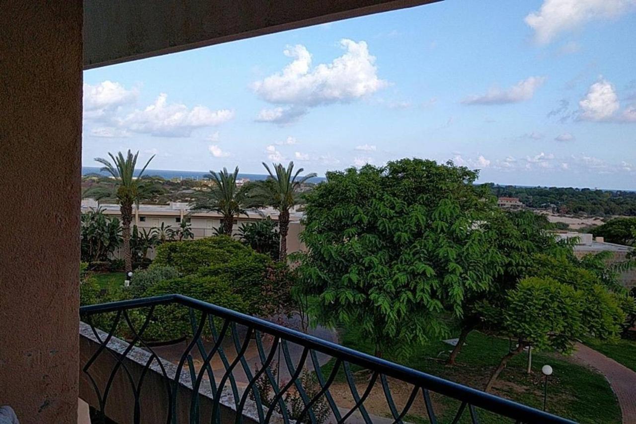 Caesars Place Sea View 2Br Neot Golf Césarée Extérieur photo
